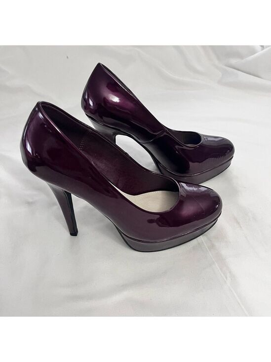 le chateau Shoes - Patent Leather Burgundy High Heels
